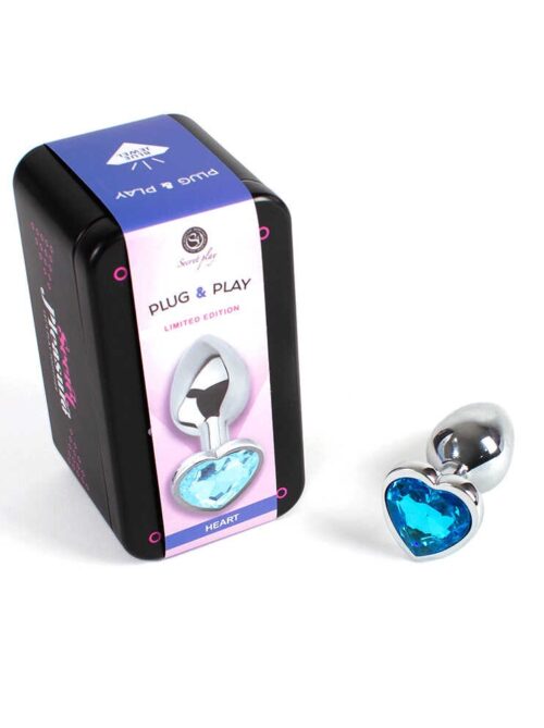 Plug anal secret play